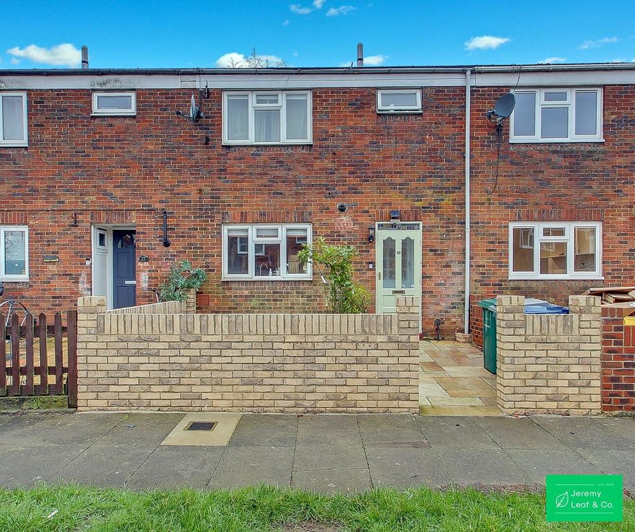 Property photo 1 of 17 Front (Exterior)