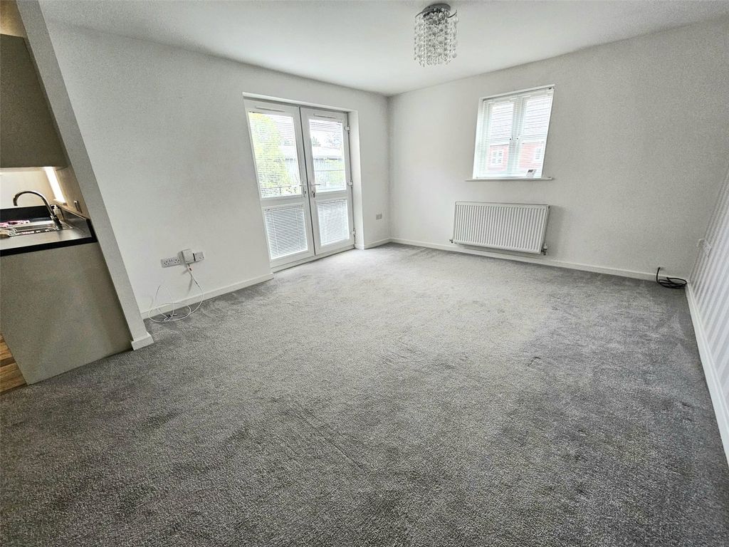 Property photo 3 of 11 Picture No. 16