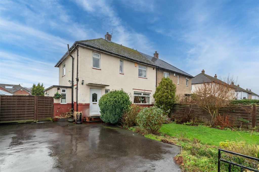 Property photo 1 of 23 Midgley Road