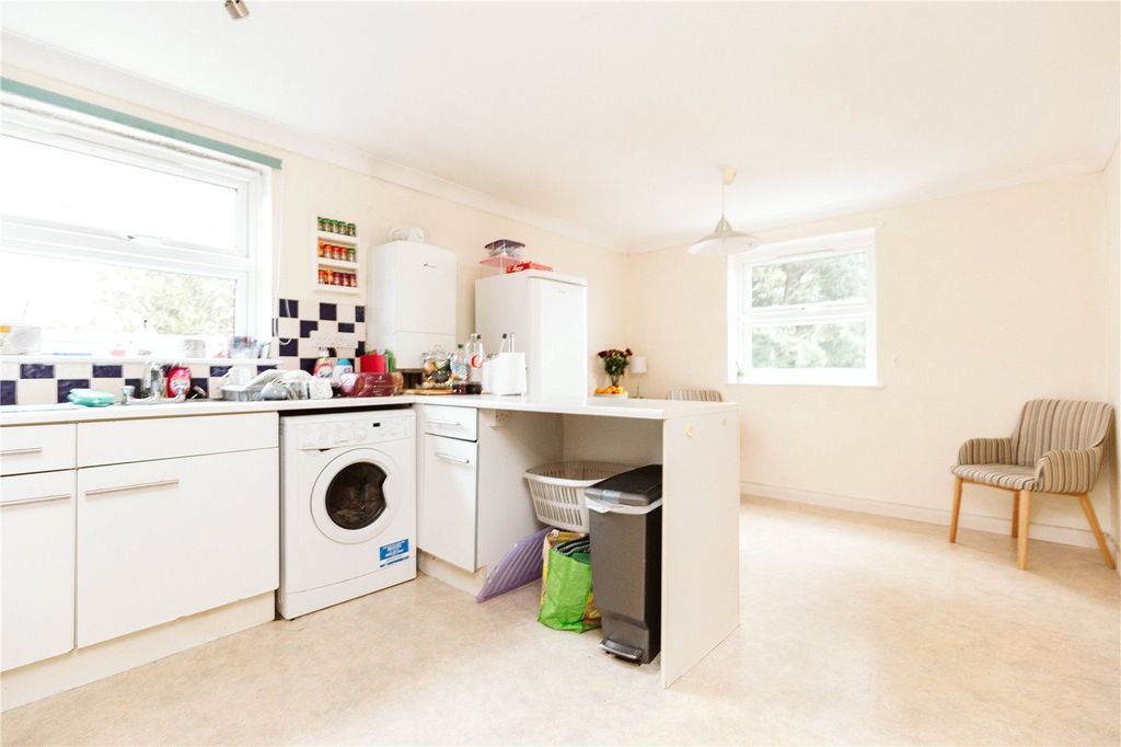 Property photo 3 of 12 Picture No. 15
