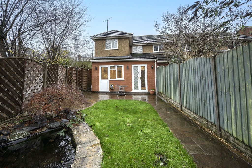 Property photo 2 of 17