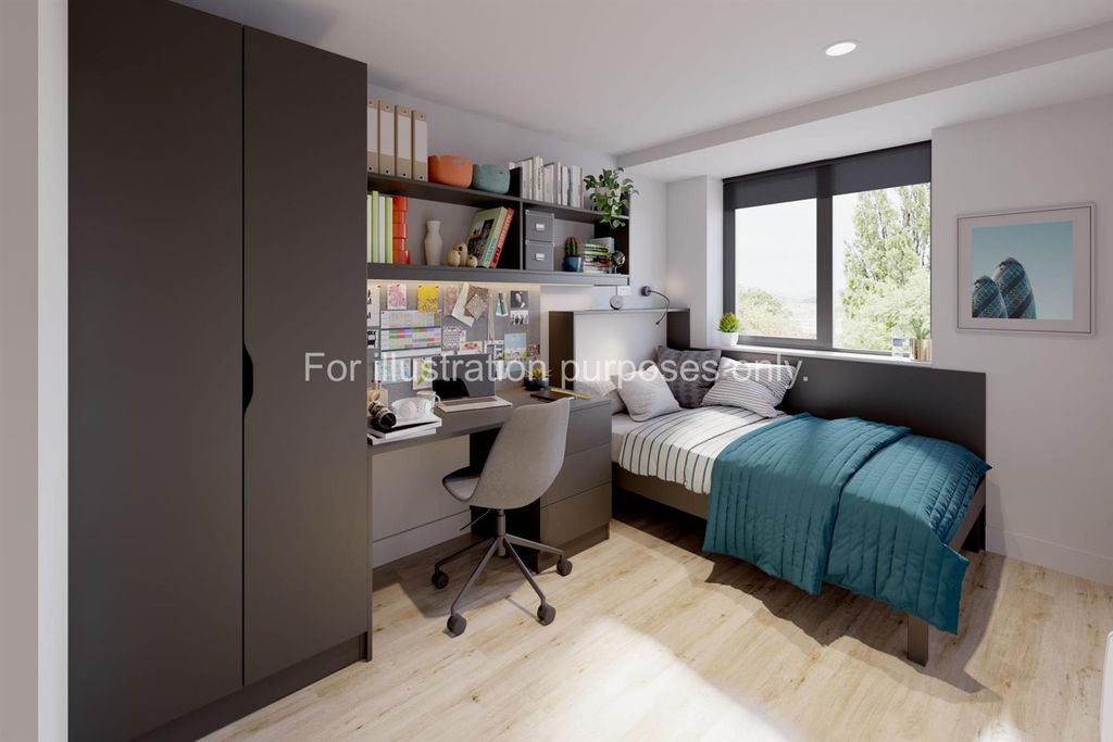 Property photo 2 of 17