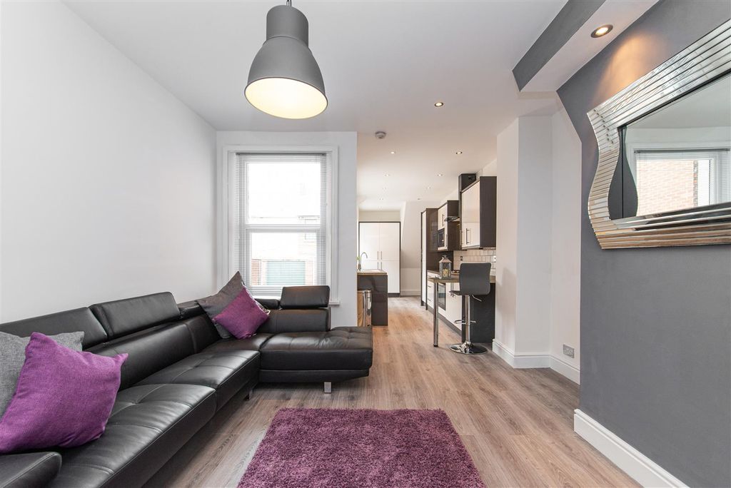 Property photo 3 of 9 Edit-1478.Jpg