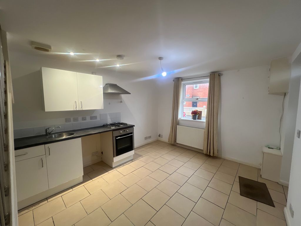 Property photo 2 of 6 Bathroom