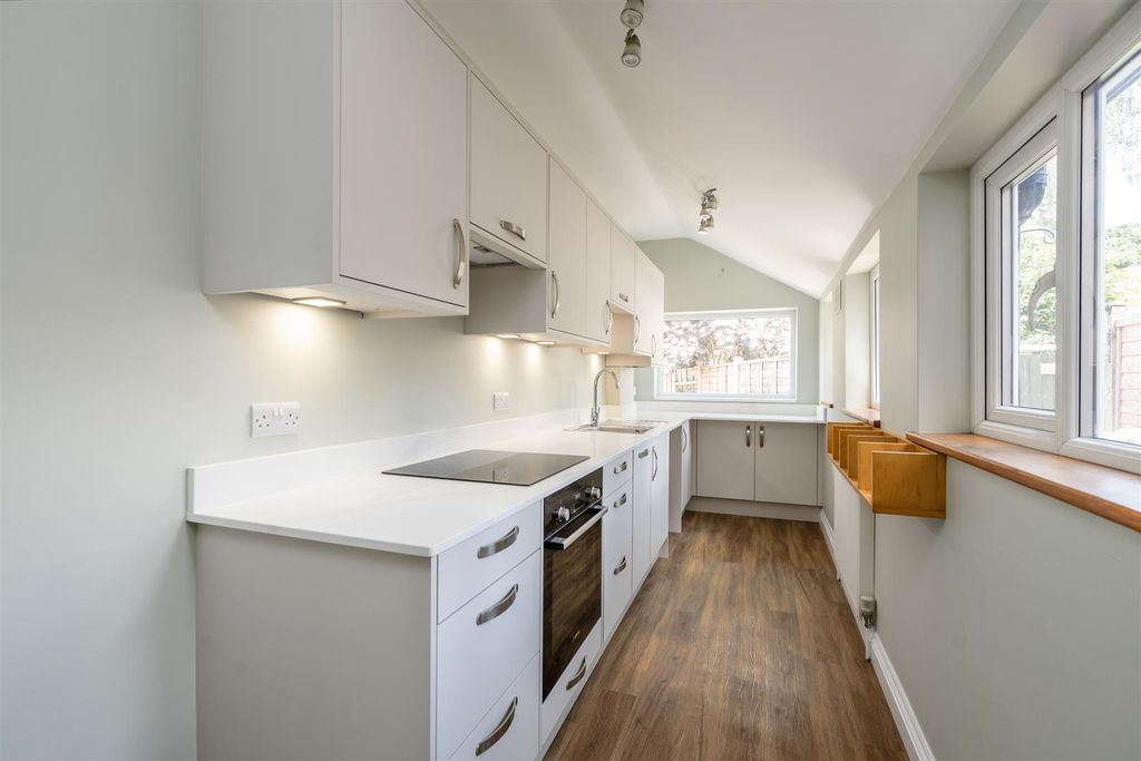 Property photo 2 of 15 96 Widney Road_12.Jpg