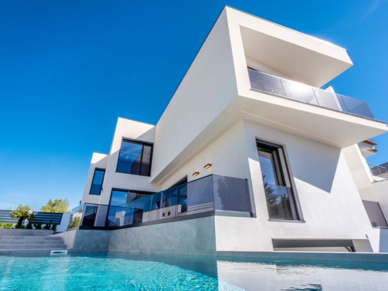 Property photo 2 of 55