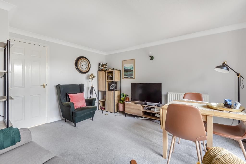 Property photo 2 of 11 Living Area