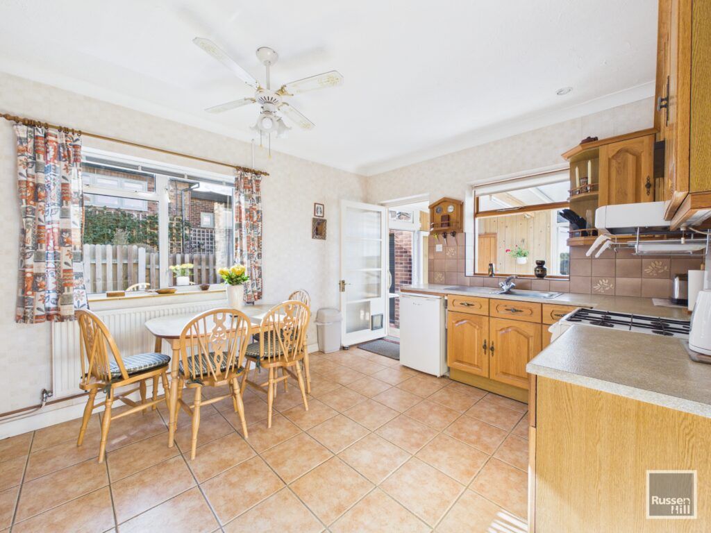 Property photo 2 of 25