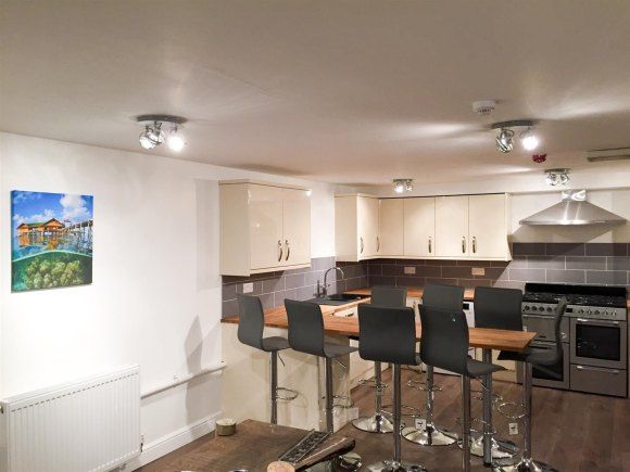 Property photo 3 of 8 9363994.Jpg