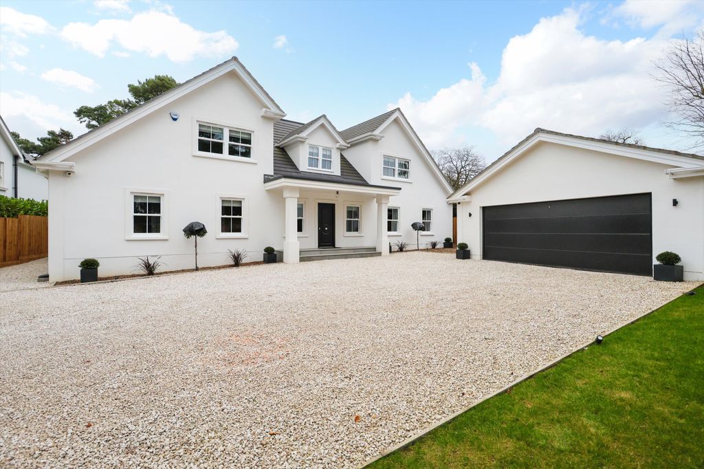 Property photo 1 of 17 Image