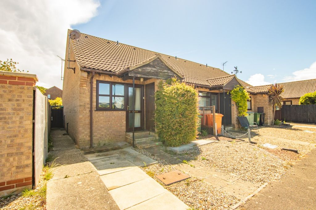 Property photo 1 of 8 5228952