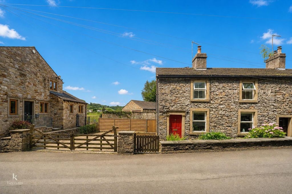 Property photo 2 of 59 2.Jpg