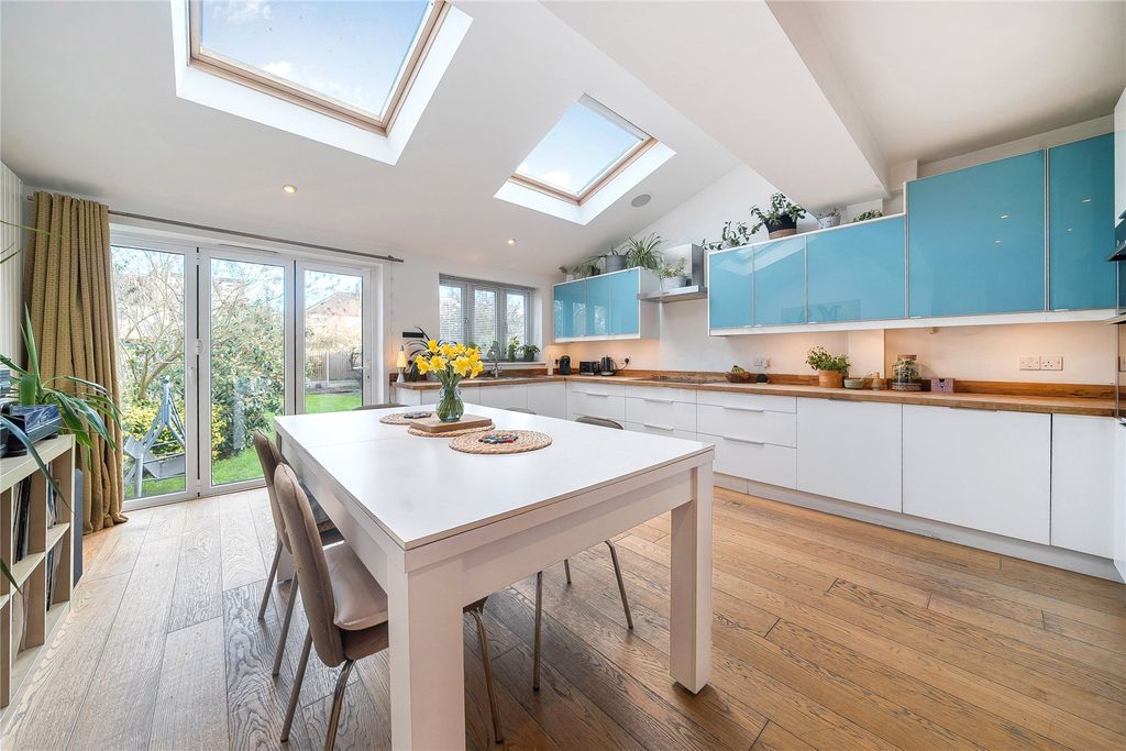 Property photo 3 of 20 Picture No. 14