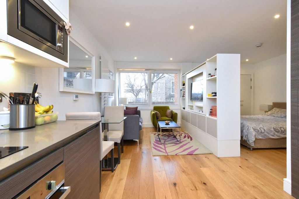 Property photo 2 of 5