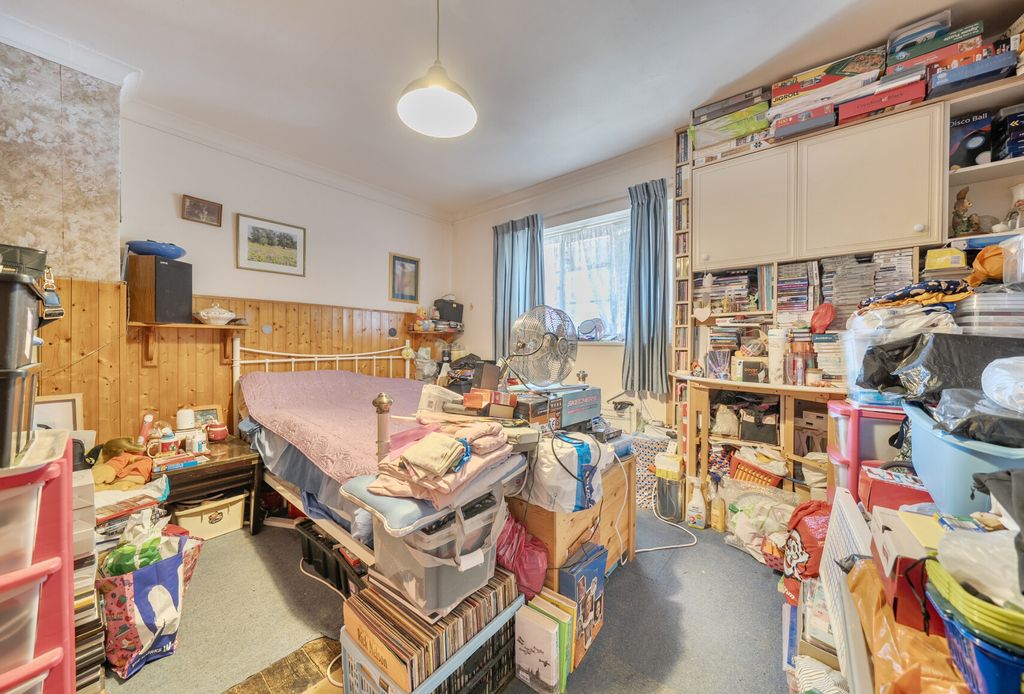 Property photo 3 of 14 1480211-16-6A4264...