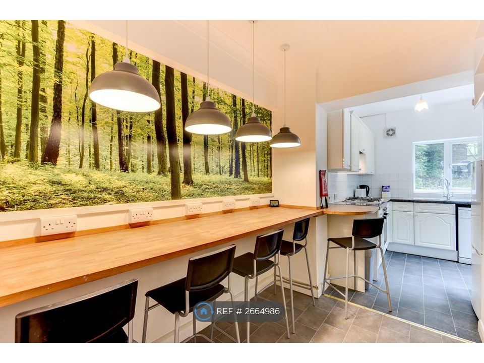 Property photo 3 of 35 Dining Area