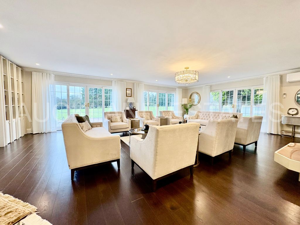 Additional image 9 of 5 bed detached house for saleFoxes Lane, Brookmans Park AL9