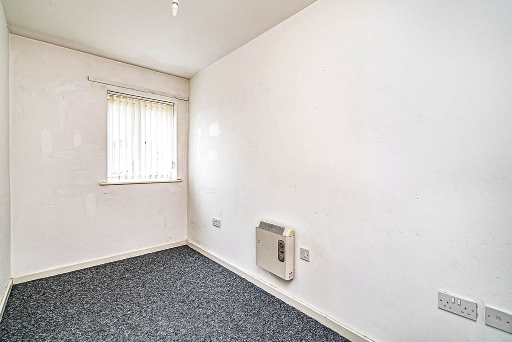 Property photo 2 of 8 Picture No. 02