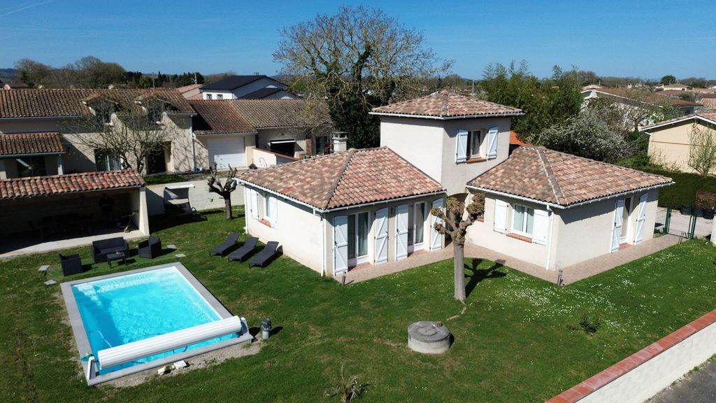 Property photo 1 of 12 House T7 Of 140 m² With 800 m² Plot