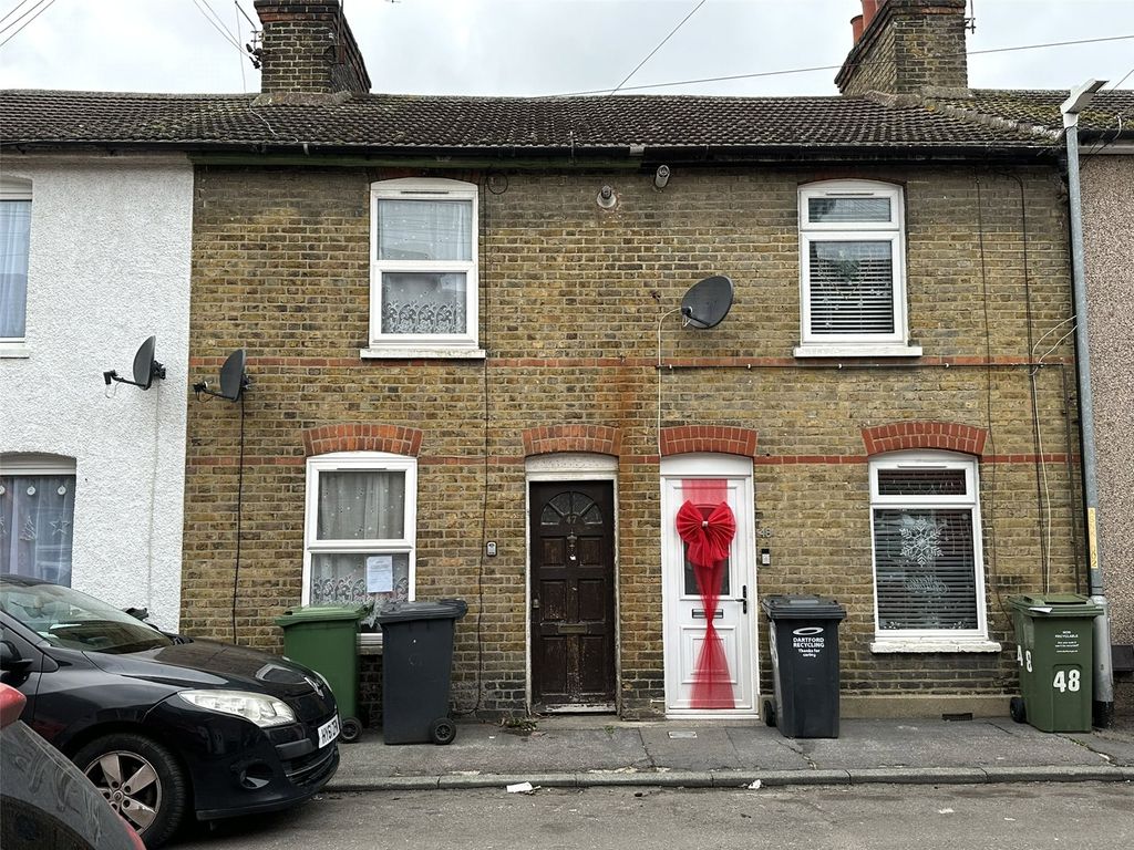 Property photo 1 of 13 Front