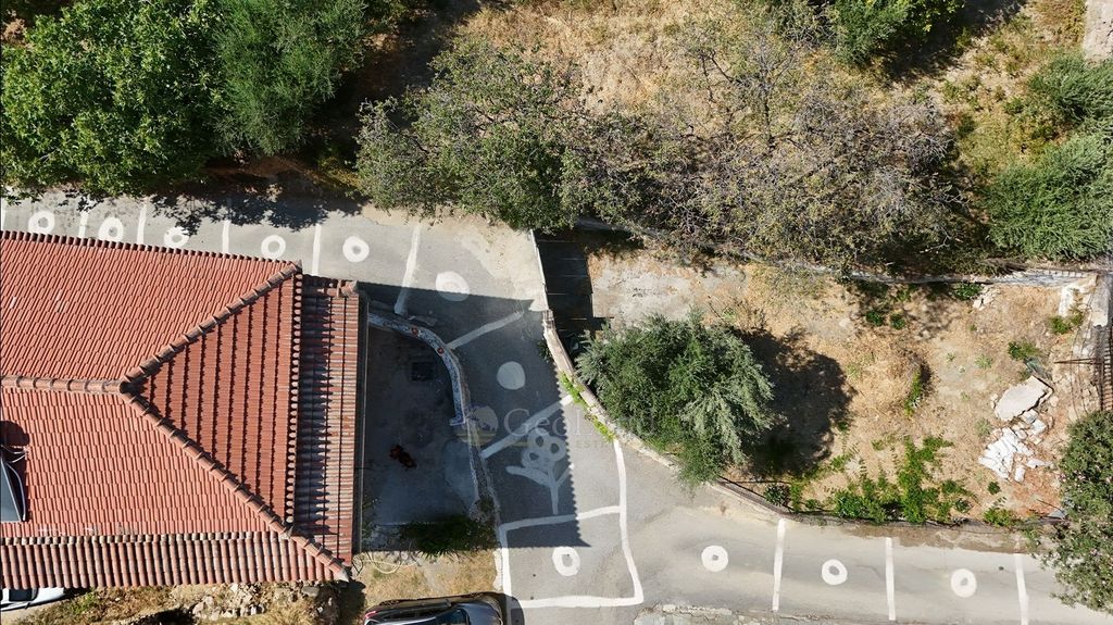 Property photo 3 of 24