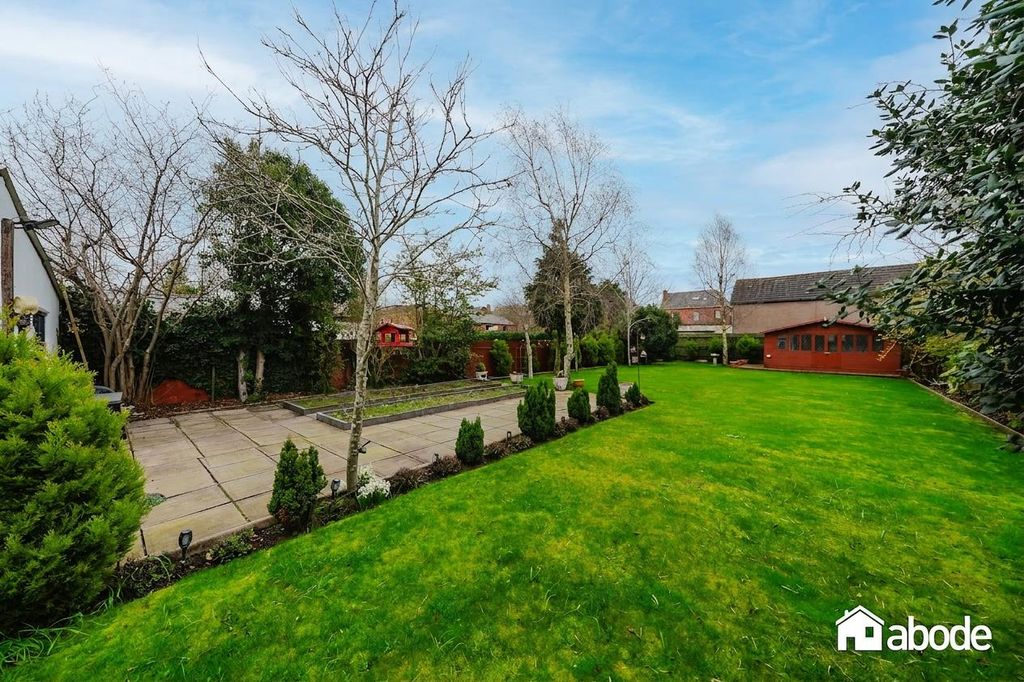 Property photo 3 of 34