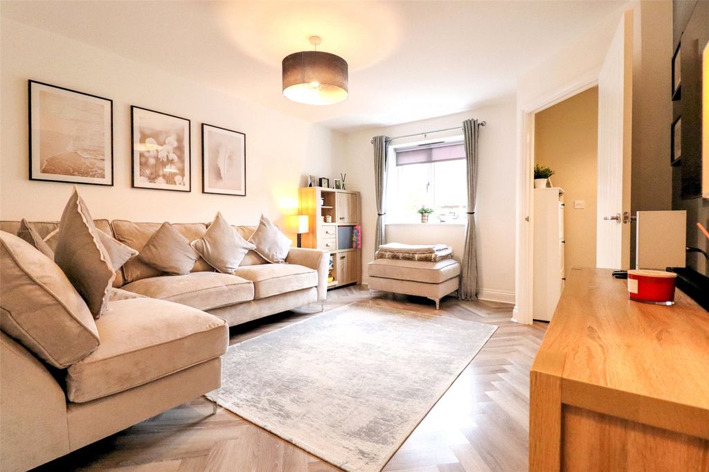 Property photo 3 of 16 Picture No. 40