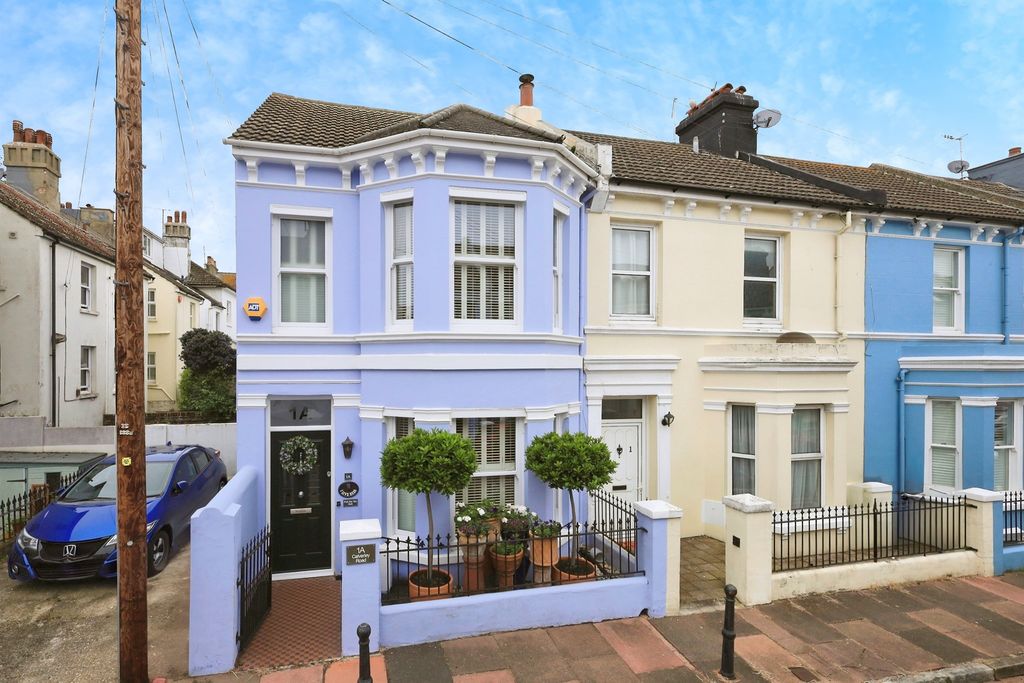 Property photo 1 of 16