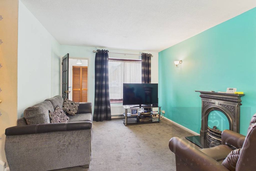 Property photo 3 of 9