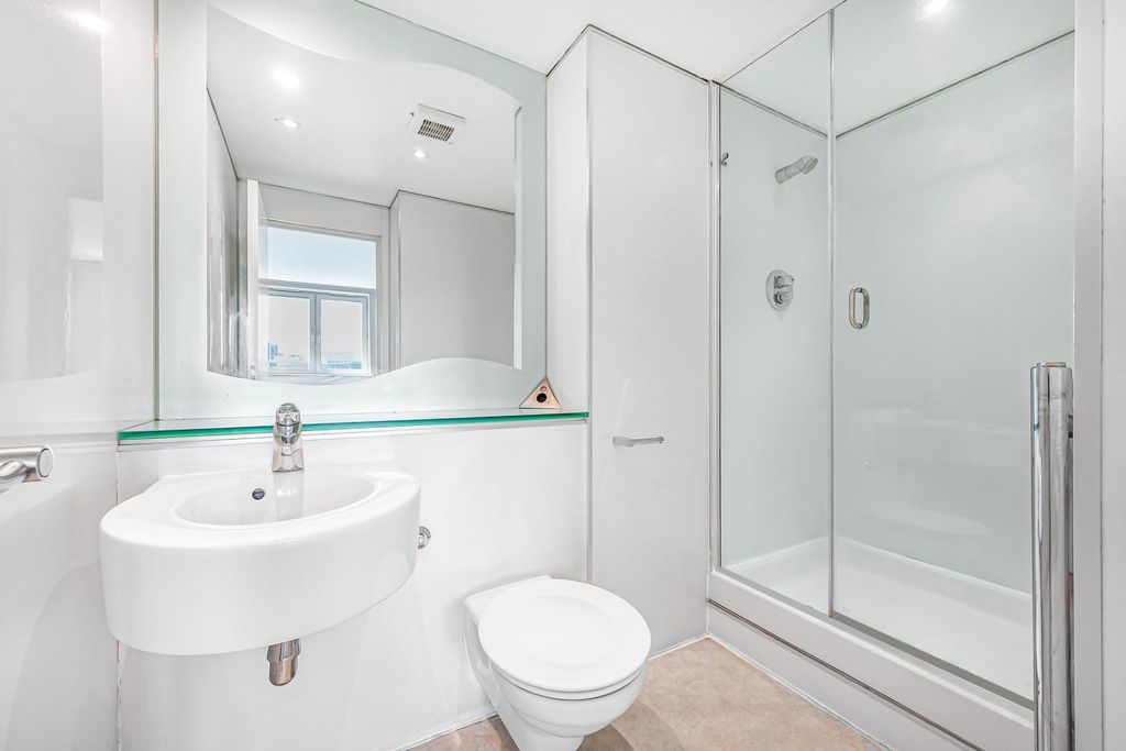 Property photo 2 of 13 Bathroom1.Jpg