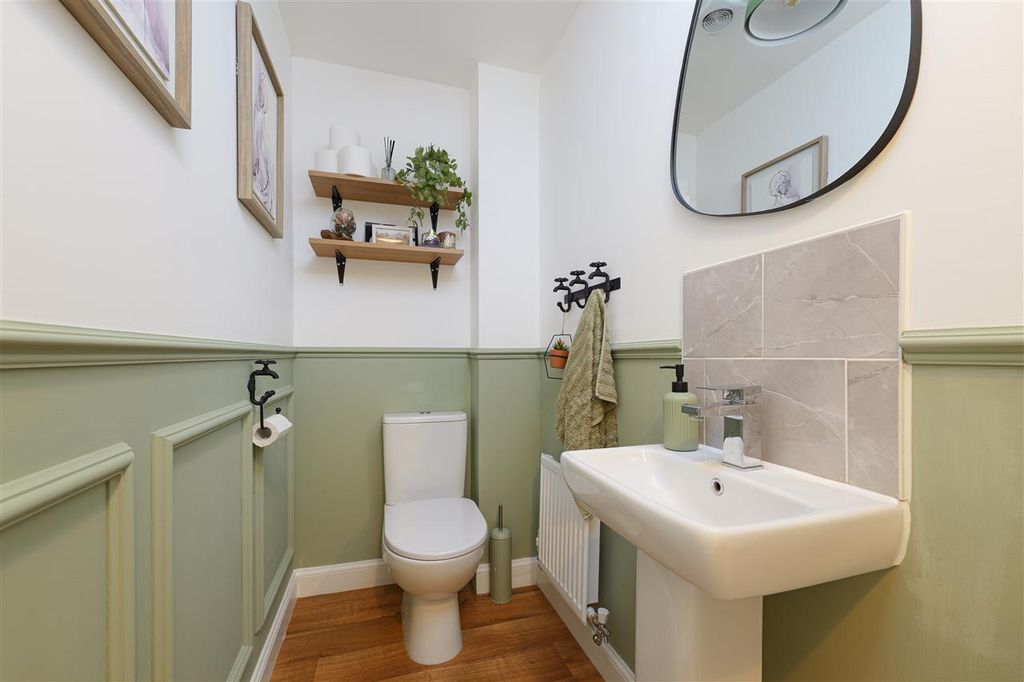 Property photo 3 of 24