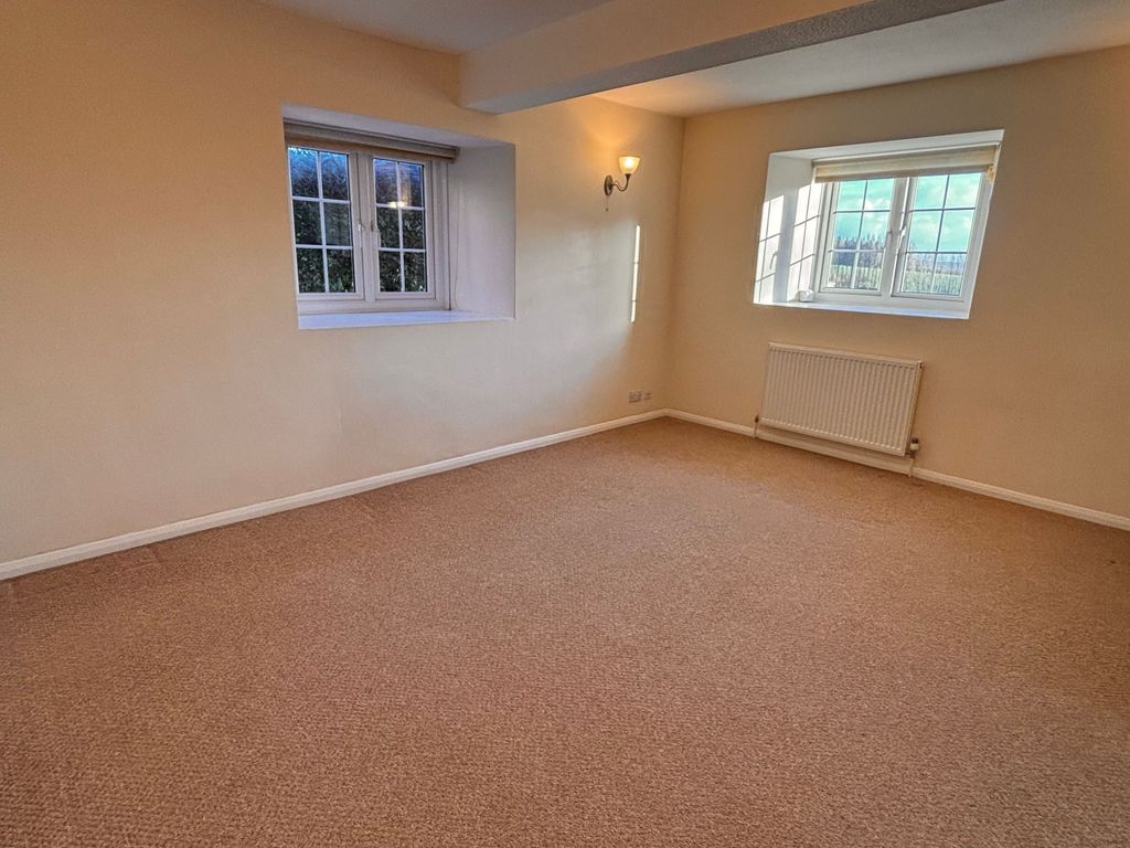 Property photo 2 of 6 Lounge