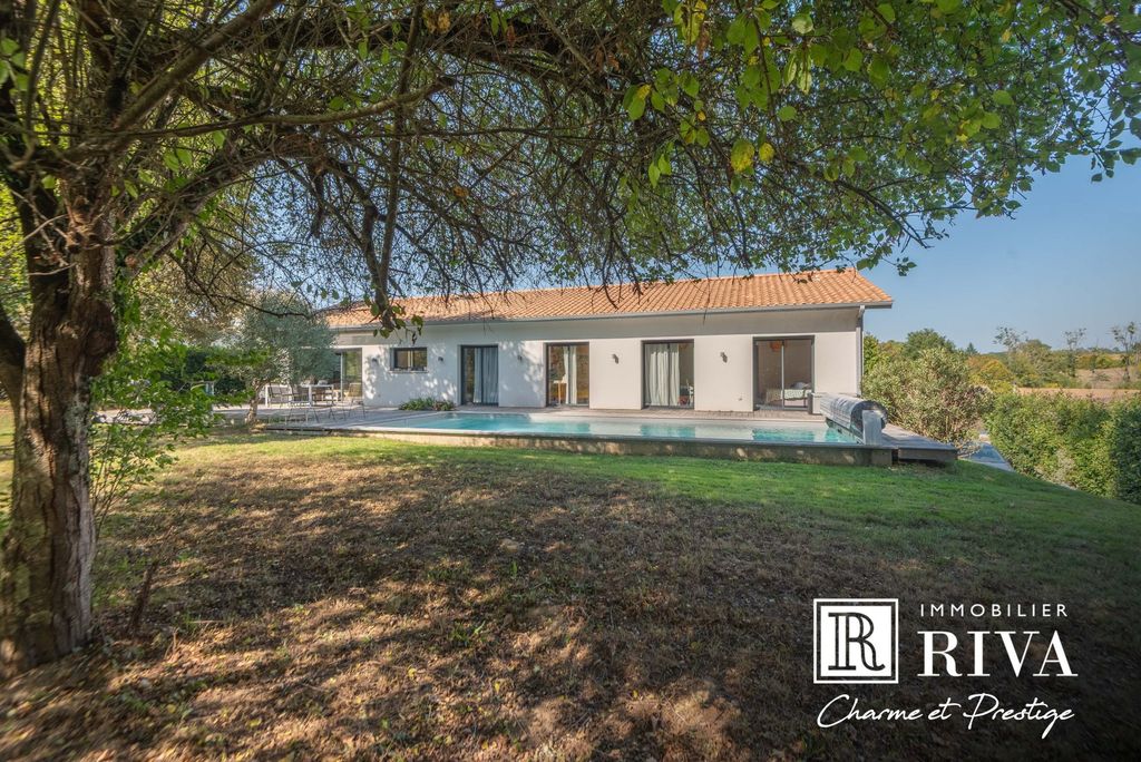 Property photo 1 of 14 House Of 2010 - 173 m2 - 4 Bedrooms - 135 m2 Garage