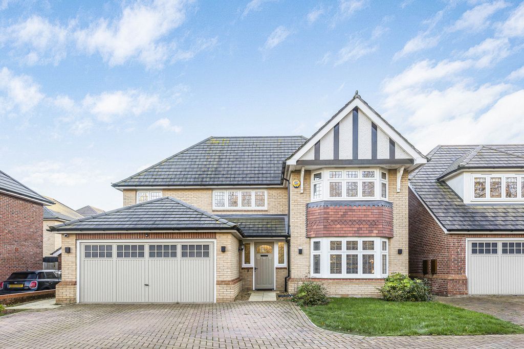 Property photo 1 of 24