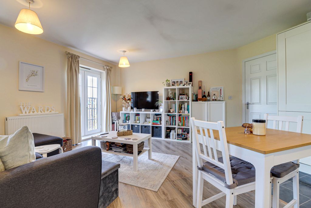 Property photo 3 of 13 Lounge/Kitchen/Diner