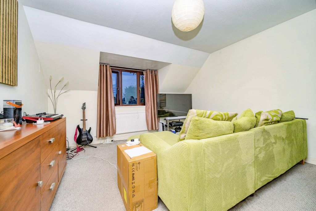 Property photo 3 of 8