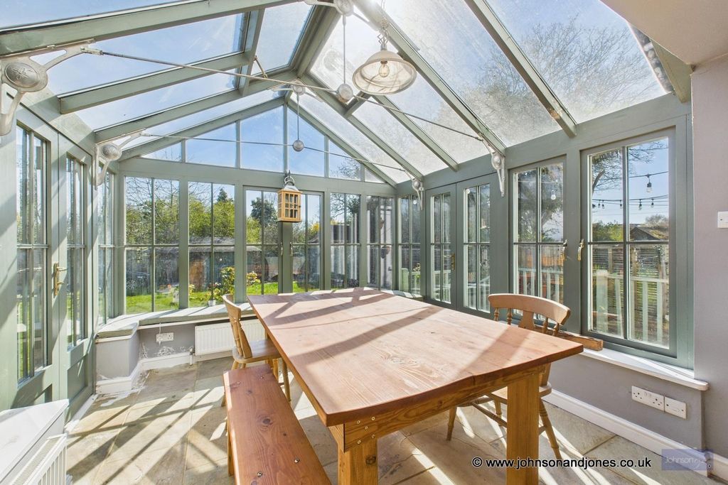 Property photo 3 of 34 3 Dining.Jpg