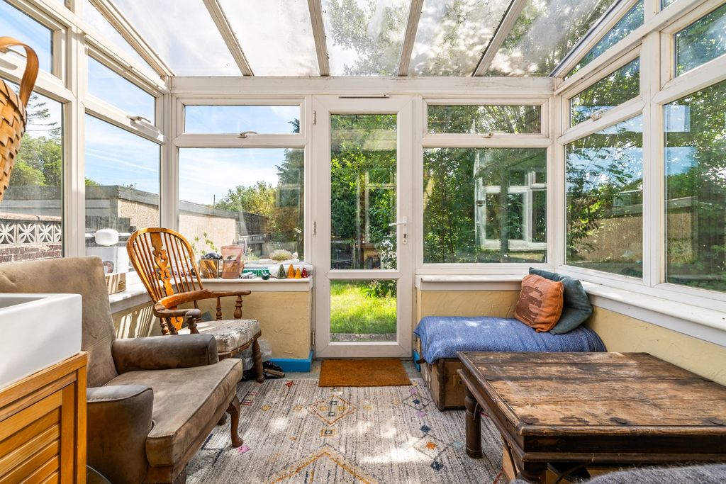 Property photo 3 of 21 5186242