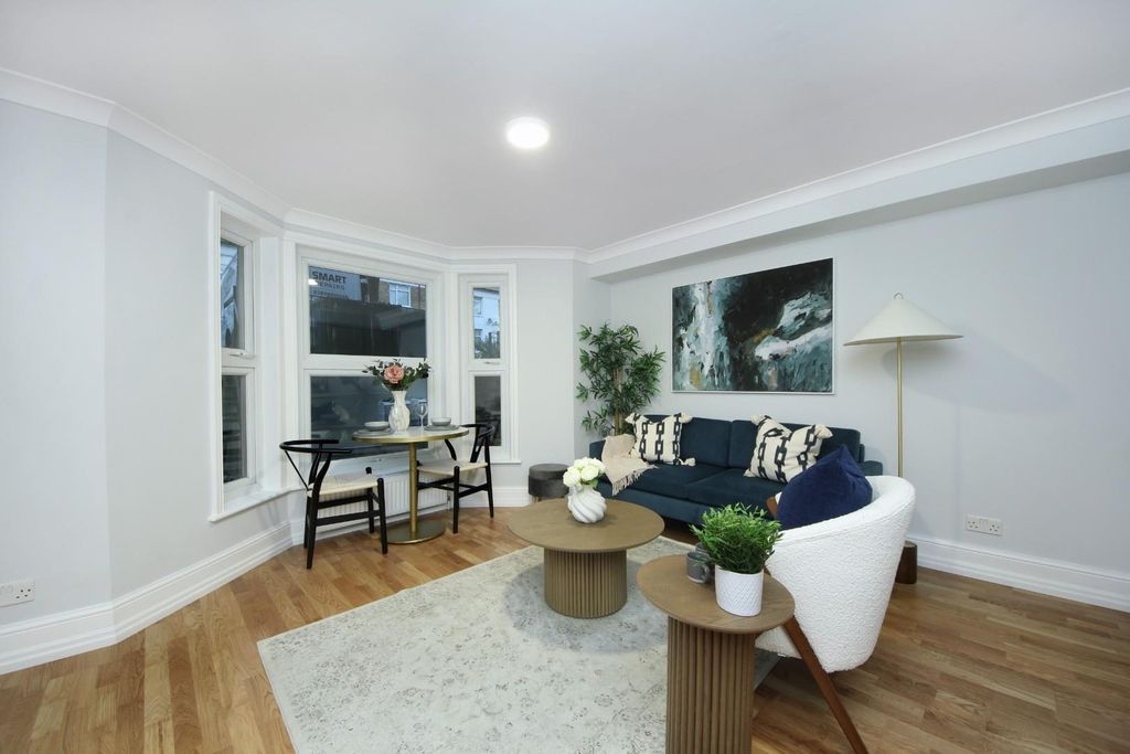 Property photo 2 of 13