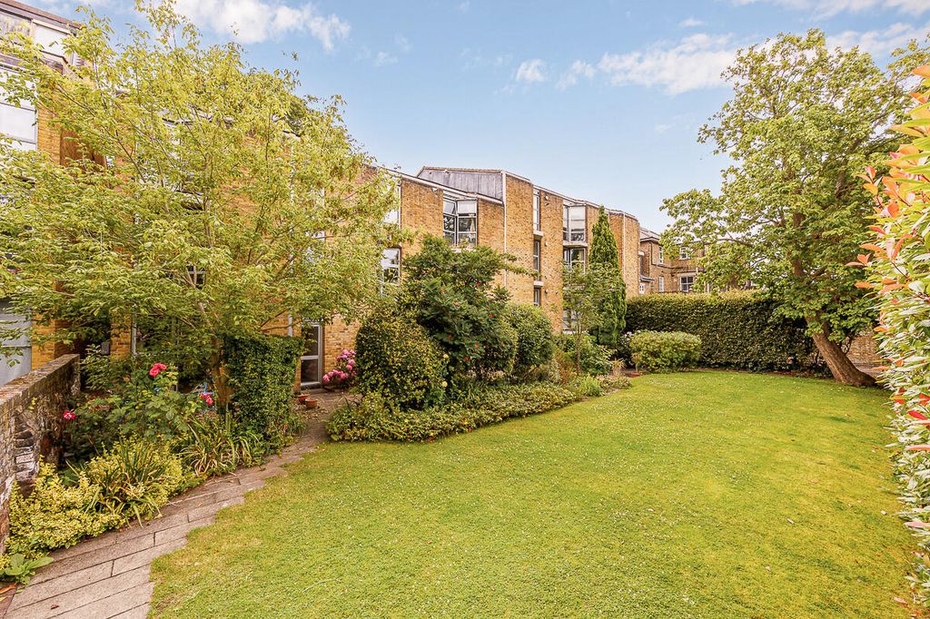 Property photo 1 of 11 Rear Garden