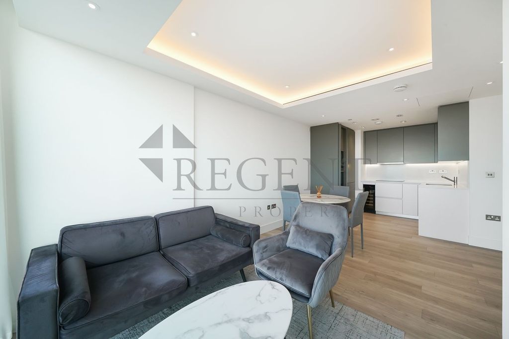Property photo 3 of 18 Open Plan