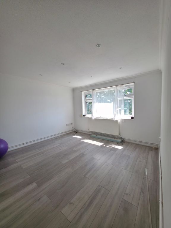 Property photo 3 of 15 Gallery