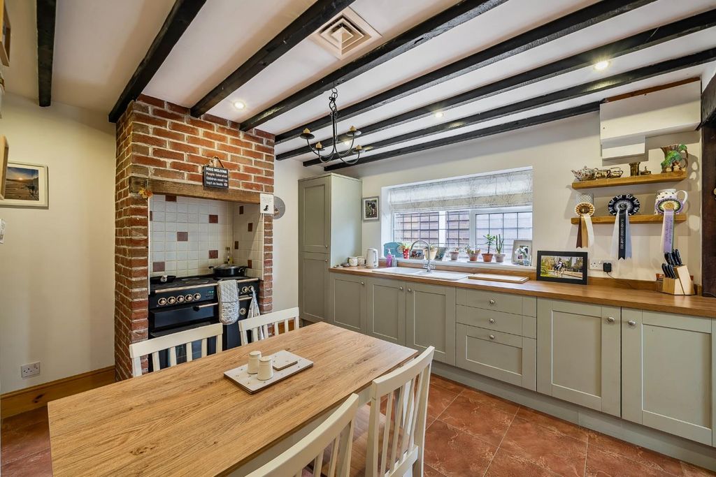 Property photo 2 of 17 Kitchen 1.Jpg