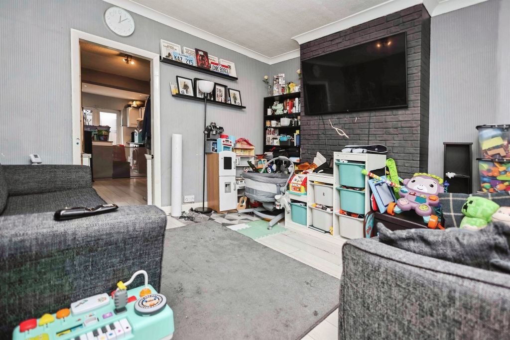 Property photo 3 of 13