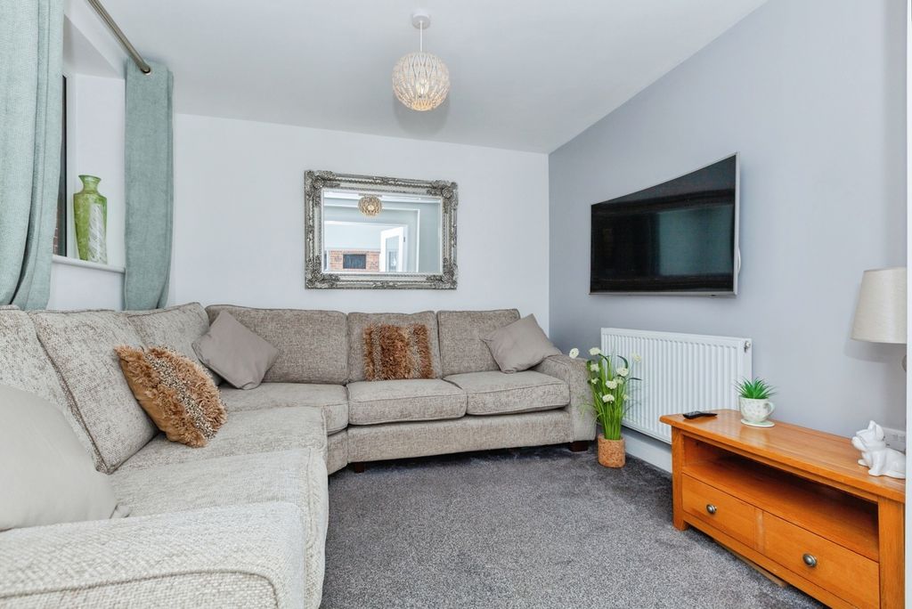 Property photo 3 of 20 Pbox-Img.Jpg