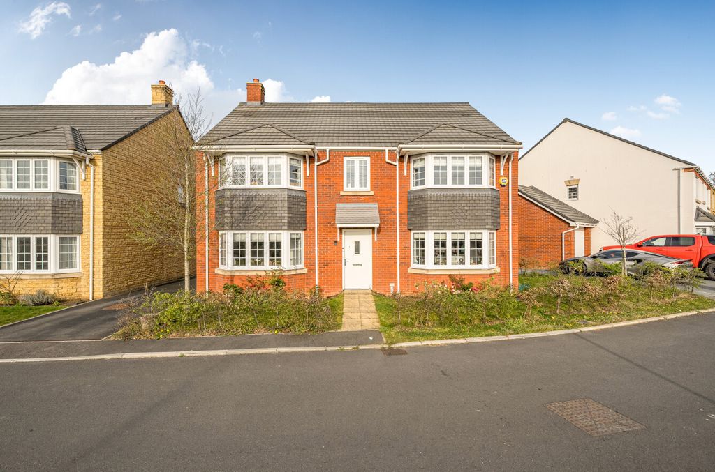 Property photo 1 of 26 1433181-37-69c179...