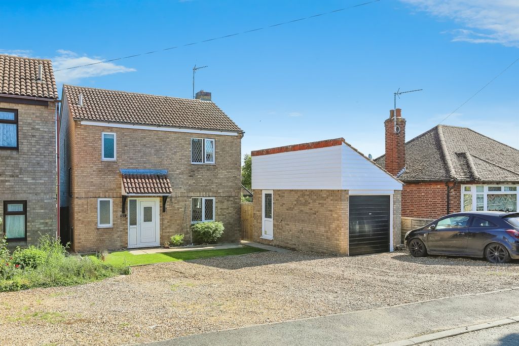 Property photo 1 of 16