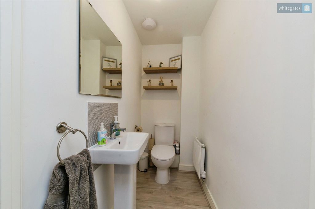 Property photo 3 of 14 Picture No. 05