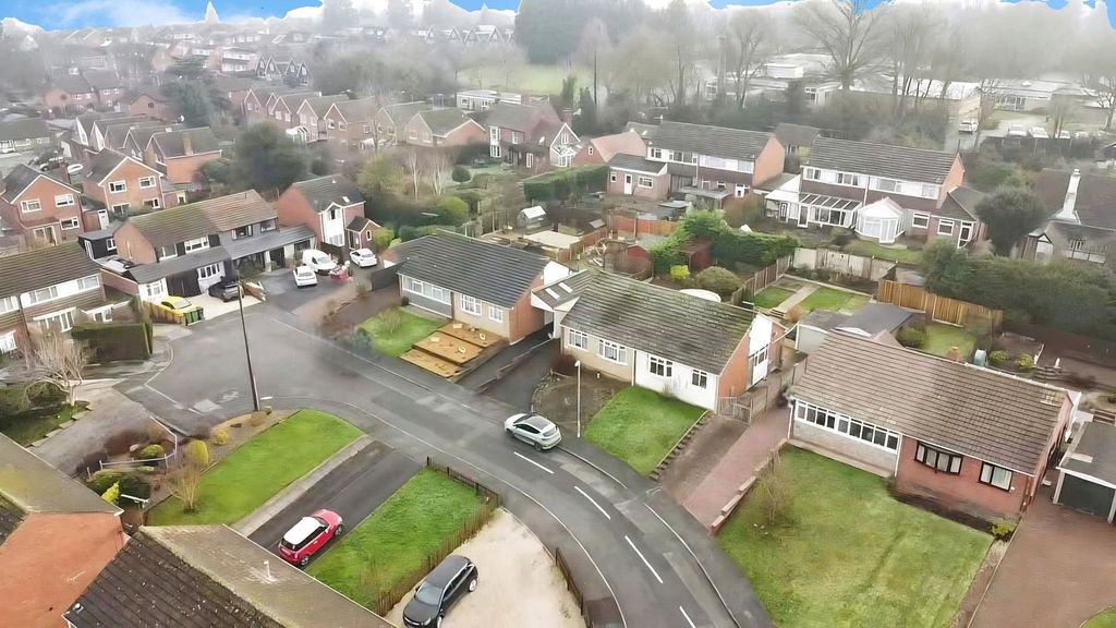 Property photo 2 of 25