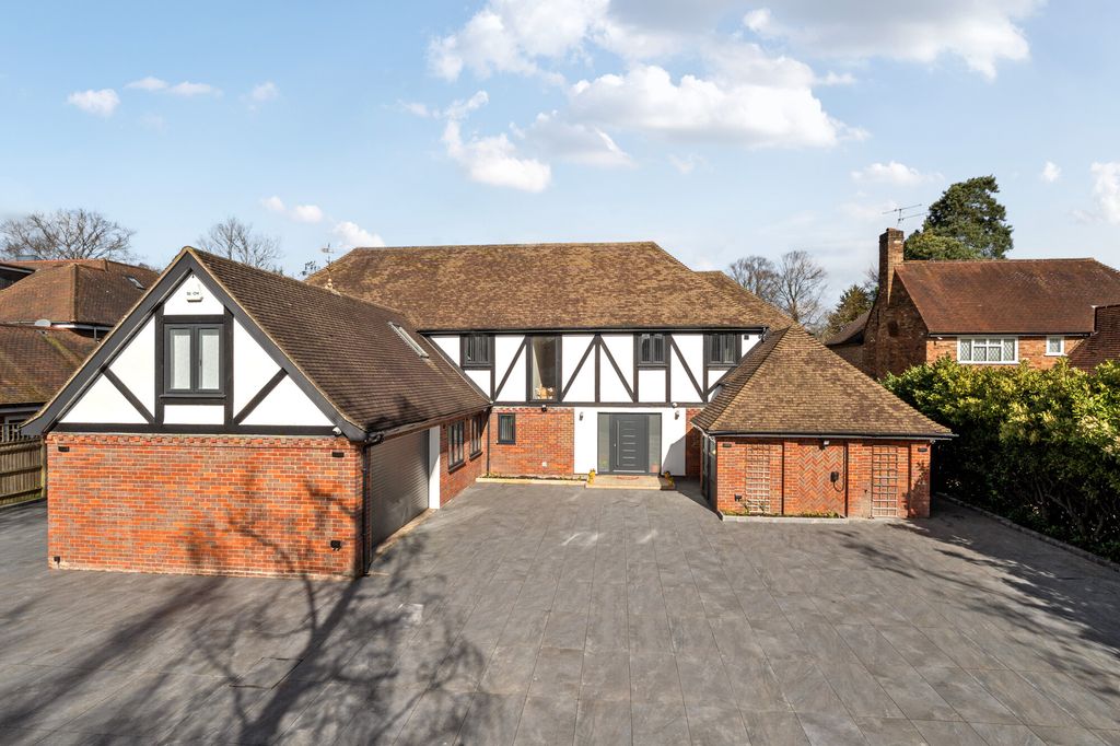 Property photo 1 of 15